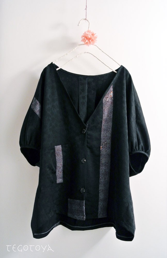 着物リメイクボレロ 一つ紋の正絹羽織にパッチワーク - 手ごと屋 りんね