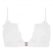 S-NR-JUNE TRIANGLE  BRA<img class='new_mark_img2' src='https://img.shop-pro.jp/img/new/icons5.gif' style='border:none;display:inline;margin:0px;padding:0px;width:auto;' />