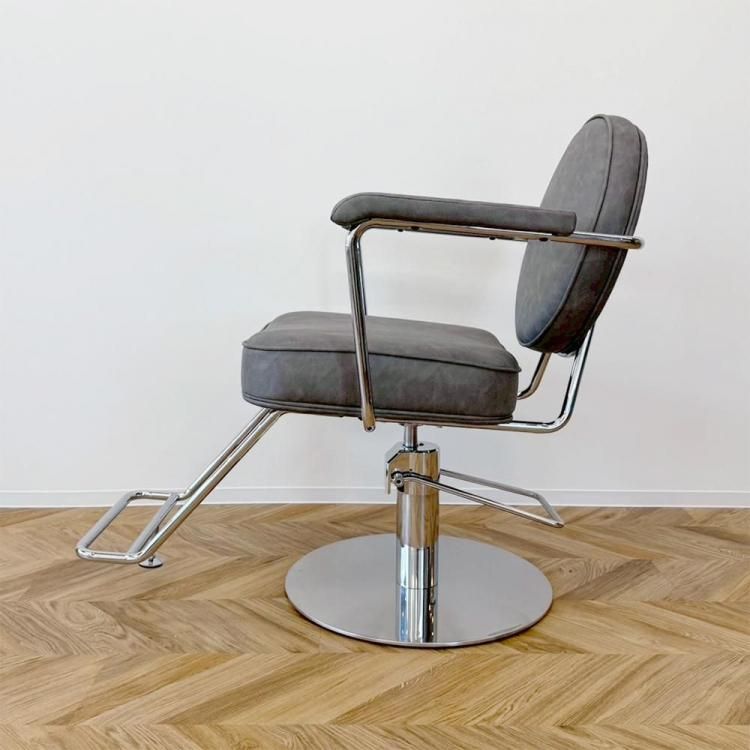 円形背もたれスタイリングチェア | iruma クロムタイプ・フォググレー
