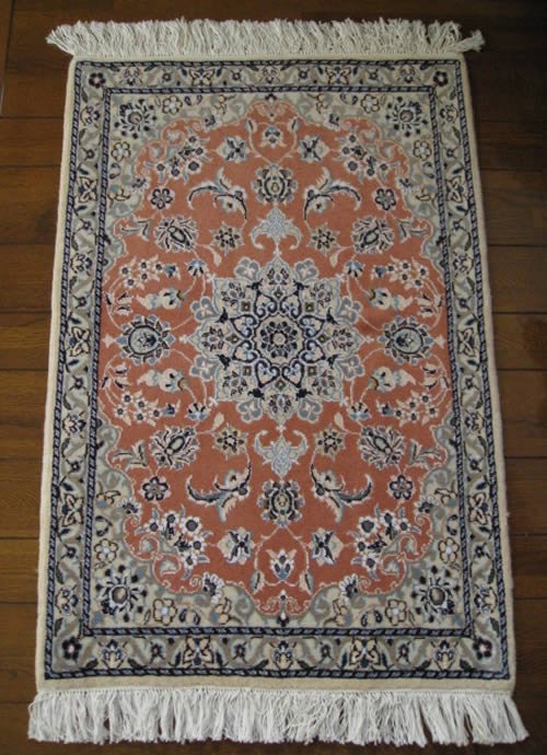 ペルシャ絨毯 ナイン産 - 手織ラグのキリムとギャッベのお店　ペルシャバザール