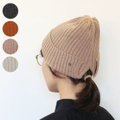 <img class='new_mark_img1' src='https://img.shop-pro.jp/img/new/icons8.gif' style='border:none;display:inline;margin:0px;padding:0px;width:auto;' />Back Slit Knit Cap 23