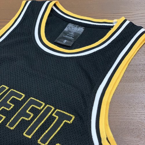 【40%OFF】【即お届け】【LIVE FIT】【LVFT】PREGAME JERSEY （BLACK / GOLD）<img class='new_mark_img2' src='https://img.shop-pro.jp/img/new/icons24.gif' style='border:none;display:inline;margin:0px;padding:0px;width:auto;' />
