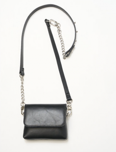 chain belt porch<img class='new_mark_img2' src='https://img.shop-pro.jp/img/new/icons14.gif' style='border:none;display:inline;margin:0px;padding:0px;width:auto;' />