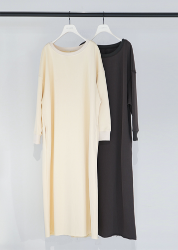 【ご予約販売】【12月中旬〜下旬入荷予定】ルーズスウェットOP<img class='new_mark_img2' src='https://img.shop-pro.jp/img/new/icons14.gif' style='border:none;display:inline;margin:0px;padding:0px;width:auto;' />