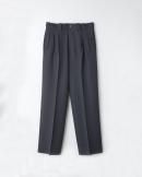 <img class='new_mark_img1' src='https://img.shop-pro.jp/img/new/icons1.gif' style='border:none;display:inline;margin:0px;padding:0px;width:auto;' />yoke/衼/2TUCK WIDE GURKHA TROUSERS