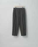 <img class='new_mark_img1' src='https://img.shop-pro.jp/img/new/icons1.gif' style='border:none;display:inline;margin:0px;padding:0px;width:auto;' />stein / 奿 / BELTLESS WIDE TROUSERS