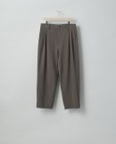<img class='new_mark_img1' src='https://img.shop-pro.jp/img/new/icons1.gif' style='border:none;display:inline;margin:0px;padding:0px;width:auto;' />stein / 奿 / GRADATION PLEATS TWO TUCK TROUSERS
